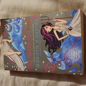 Paperback Dakota Cassidy's my way to hell